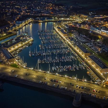Harbour View - 2 Bedroom Apartment - Milford Haven Eksteriør bilde