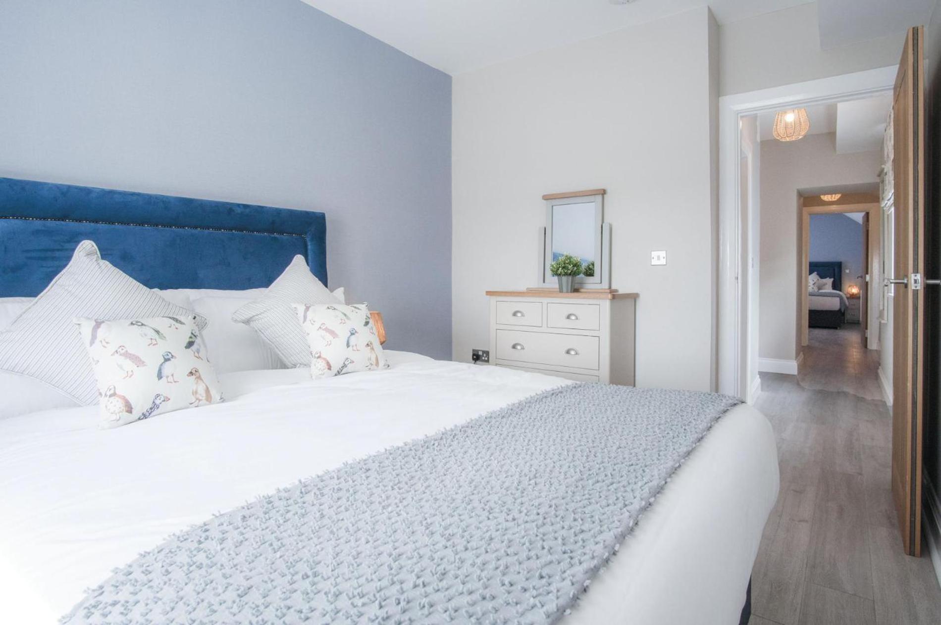 Harbour View - 2 Bedroom Apartment - Milford Haven Eksteriør bilde