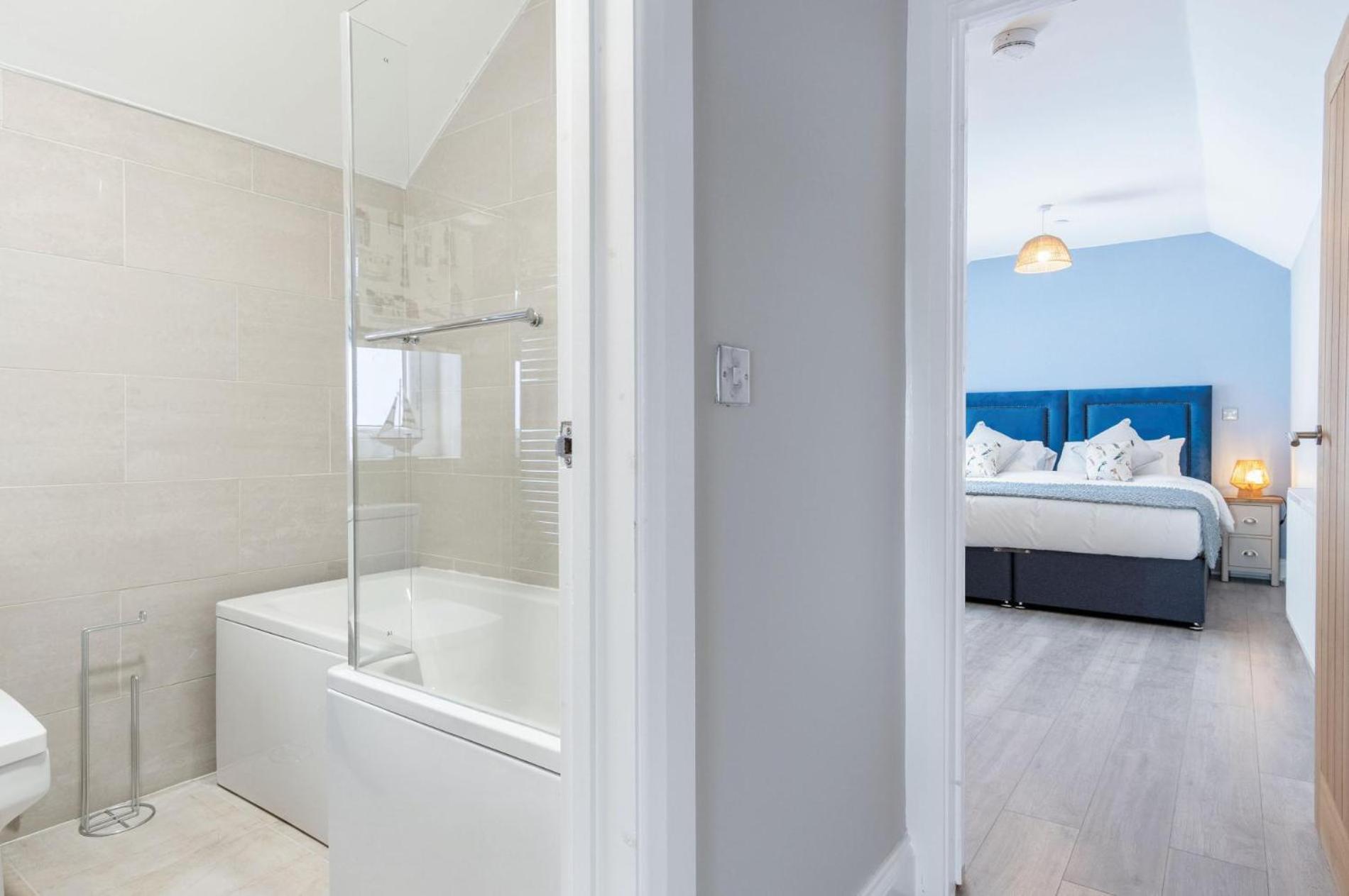 Harbour View - 2 Bedroom Apartment - Milford Haven Eksteriør bilde