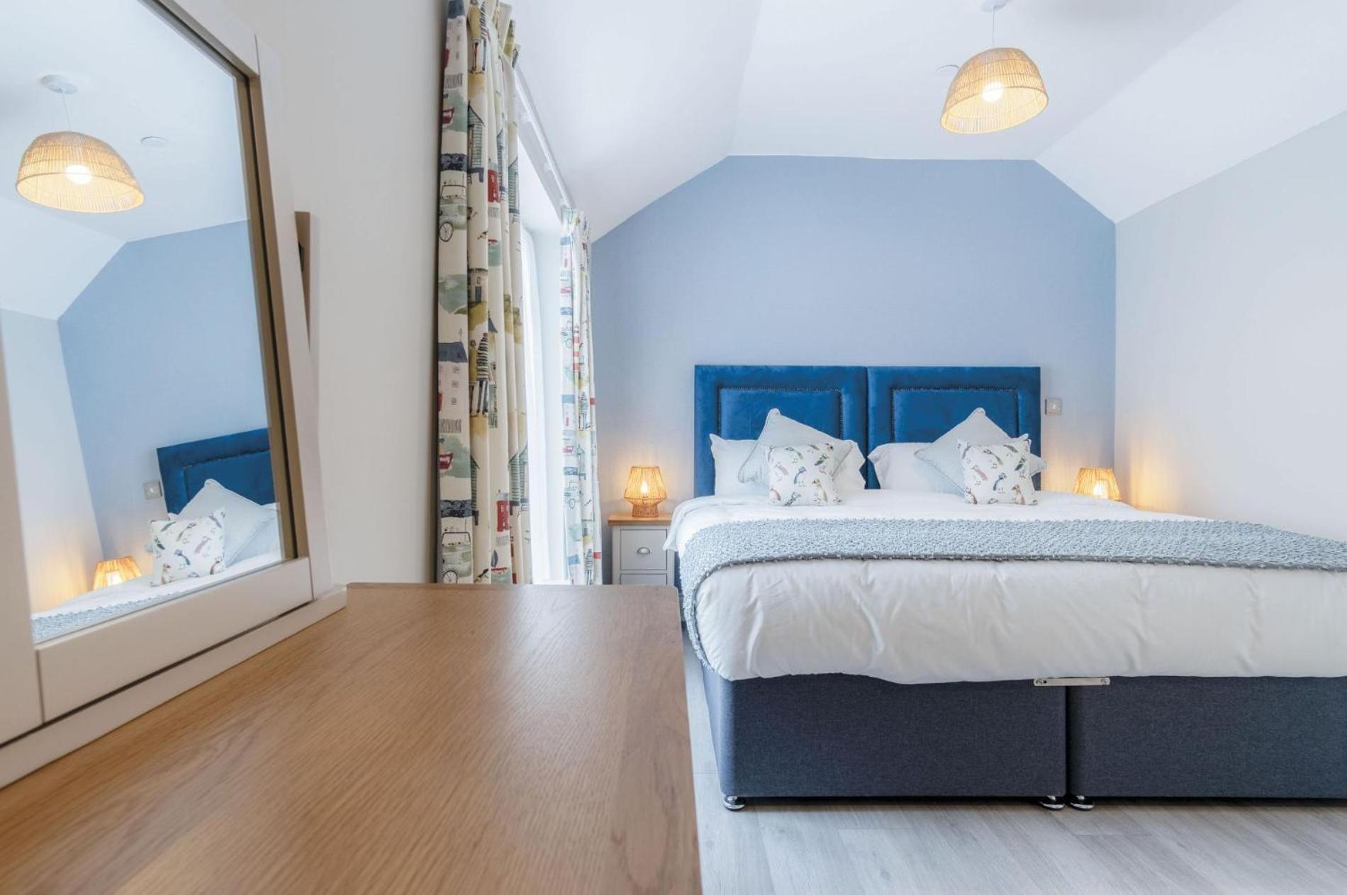 Harbour View - 2 Bedroom Apartment - Milford Haven Eksteriør bilde