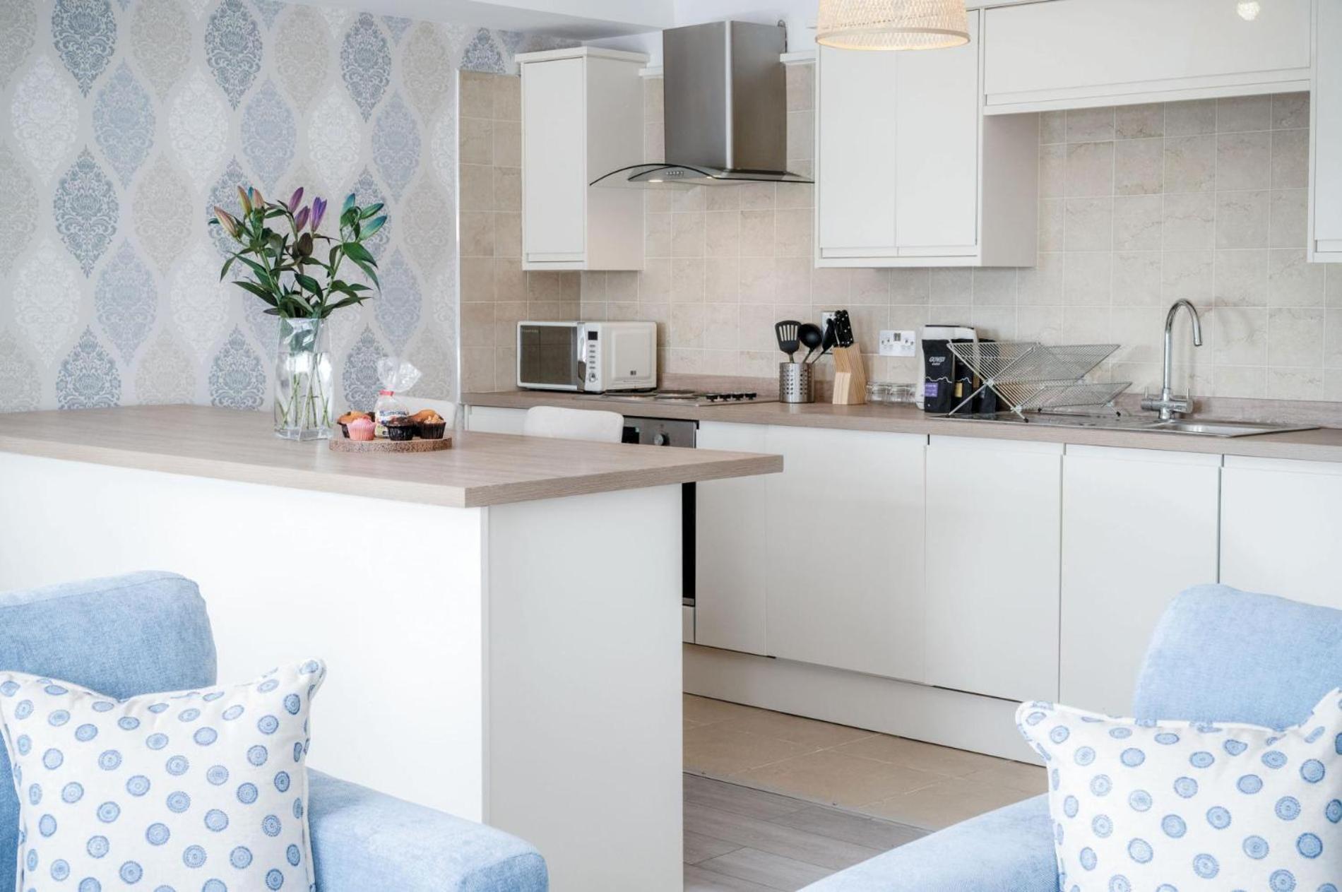 Harbour View - 2 Bedroom Apartment - Milford Haven Eksteriør bilde