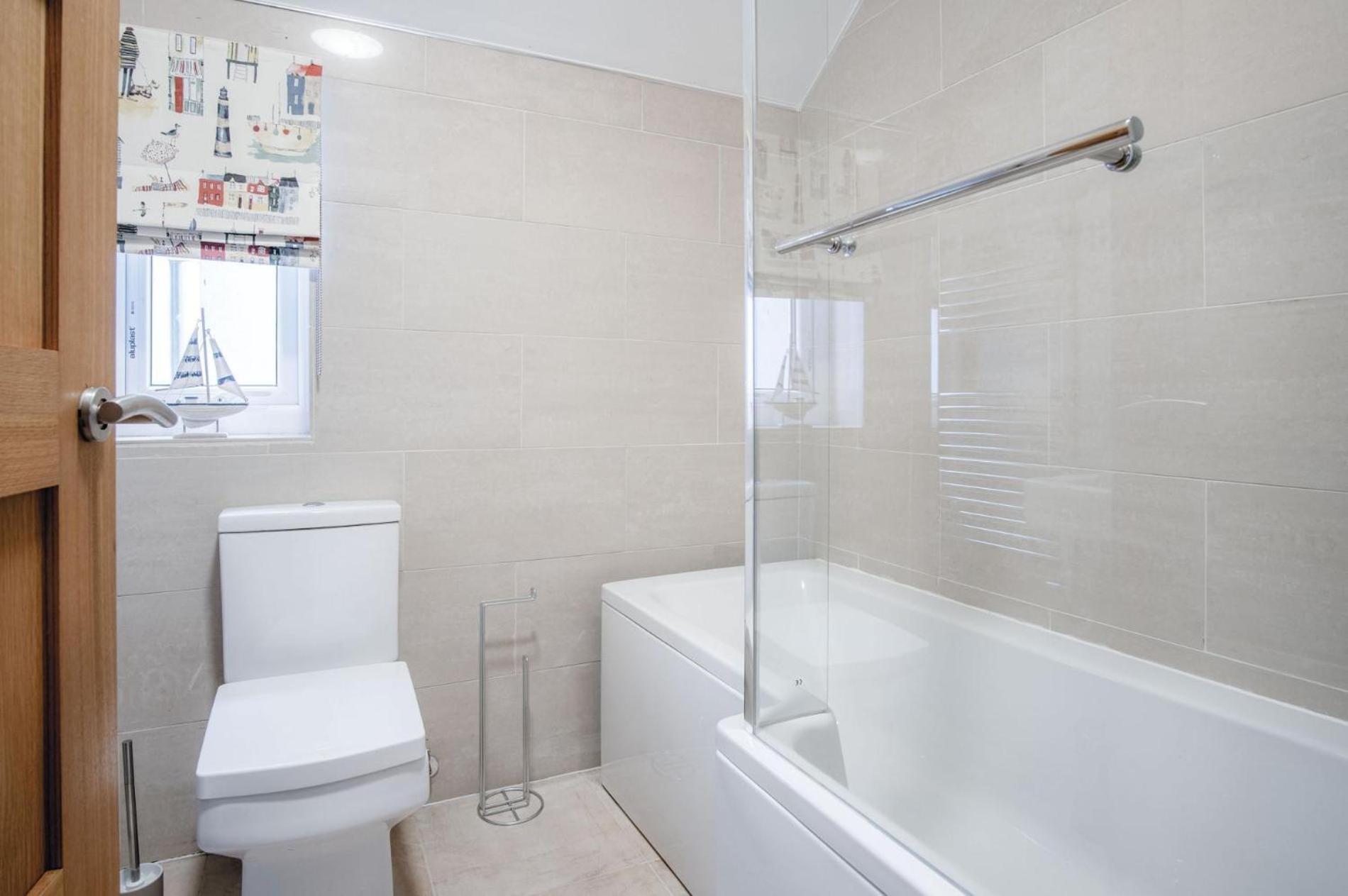 Harbour View - 2 Bedroom Apartment - Milford Haven Eksteriør bilde