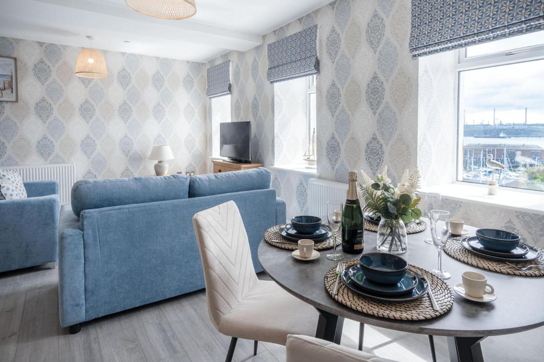 Harbour View - 2 Bedroom Apartment - Milford Haven Eksteriør bilde